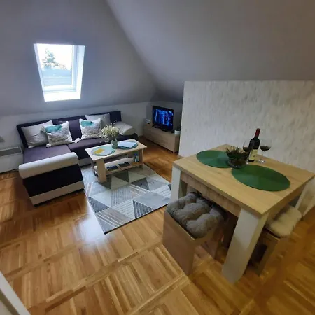 Zlatni Vrh Apartman *