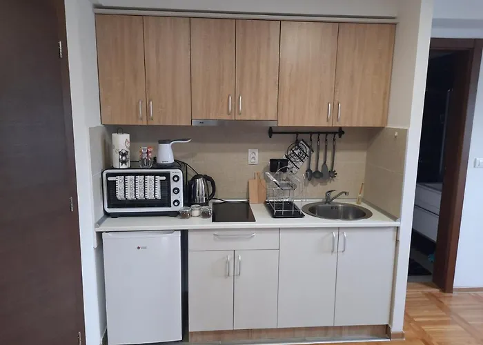 Zlatni Vrh * زلاتيبور