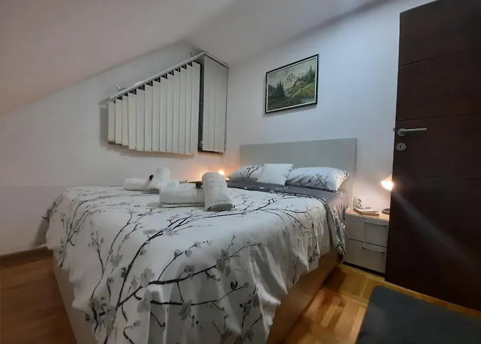 Zlatni Vrh زلاتيبور